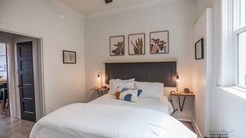 1 habitación, escritorio, tabla de planchar con plancha y wifi gratis