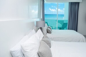 1 bedroom, iron/ironing board, free WiFi, bed sheets - Ocean front studio, private beach, facilities, new (Cancún)