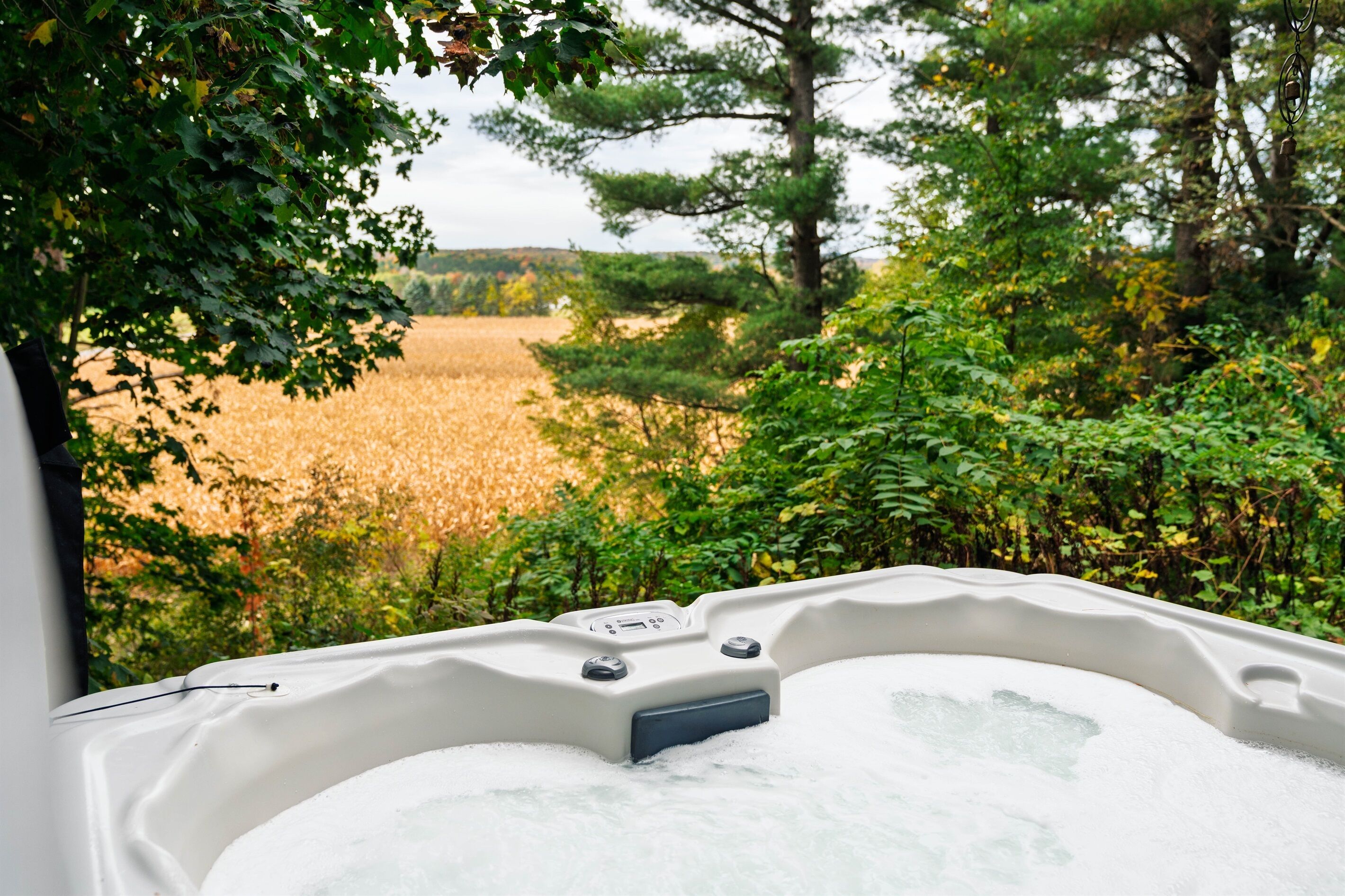 Tina de hidromasaje al aire libre