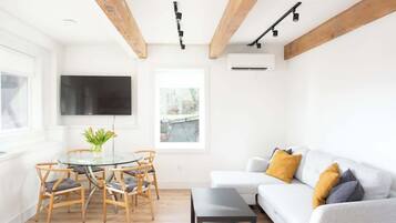 Smart TV, offices