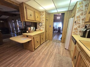 Interior - 1970'S THEMED 2600 FEET FROM THE RIVER (Parker)