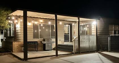 1970'S HIDDEN GEM 2600 FEET FROM THE RIVER