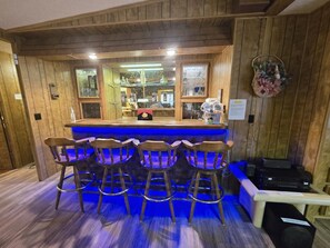 Bar (on property) - 1970'S THEMED 2600 FEET FROM THE RIVER (Parker)