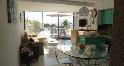 Apartamento frente praia