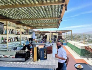 Bar (en la propiedad)