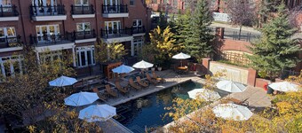 ASPEN MOUNTAIN RESIDENCES [FORMERLY HYATT GRAND ASPEN]; ONE BLOCK FROM GONDOLA