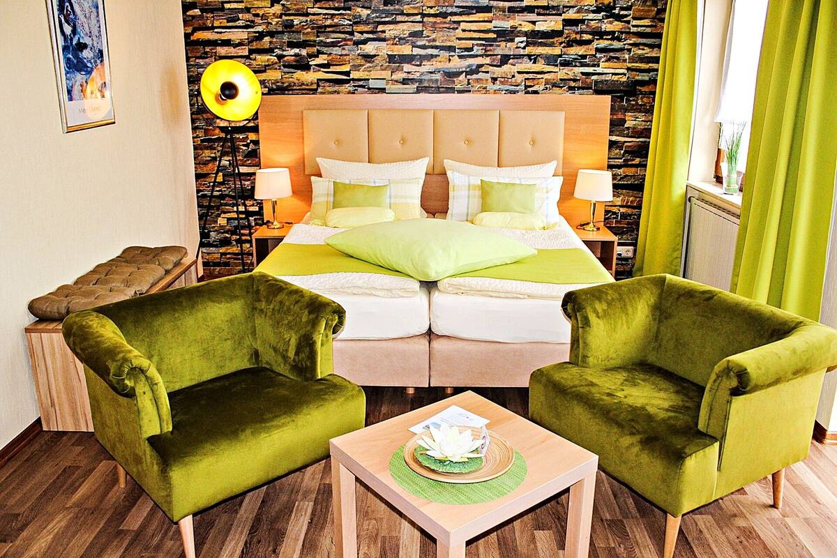 Comfort Triple Room | Living area