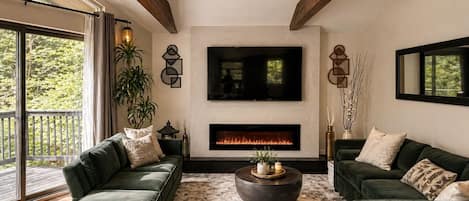 Smart TV, chimenea, videojuegos y futbolito