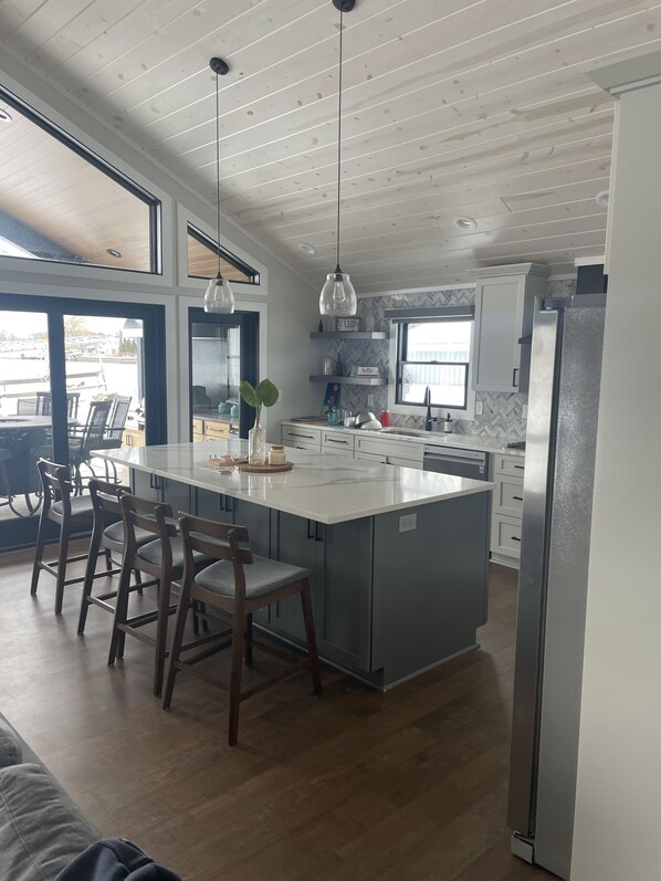 Dining - Mona Lake Living - Awesome lake frontage with kid friendly beach (Norton Shores)