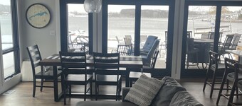 Mona Lake Living - Awesome lake frontage with kid friendly beach