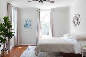 3 bedrooms, desk, iron/ironing board, free WiFi - 3BR Family Escape | Capitol Heights + Walkable (Montgomery)