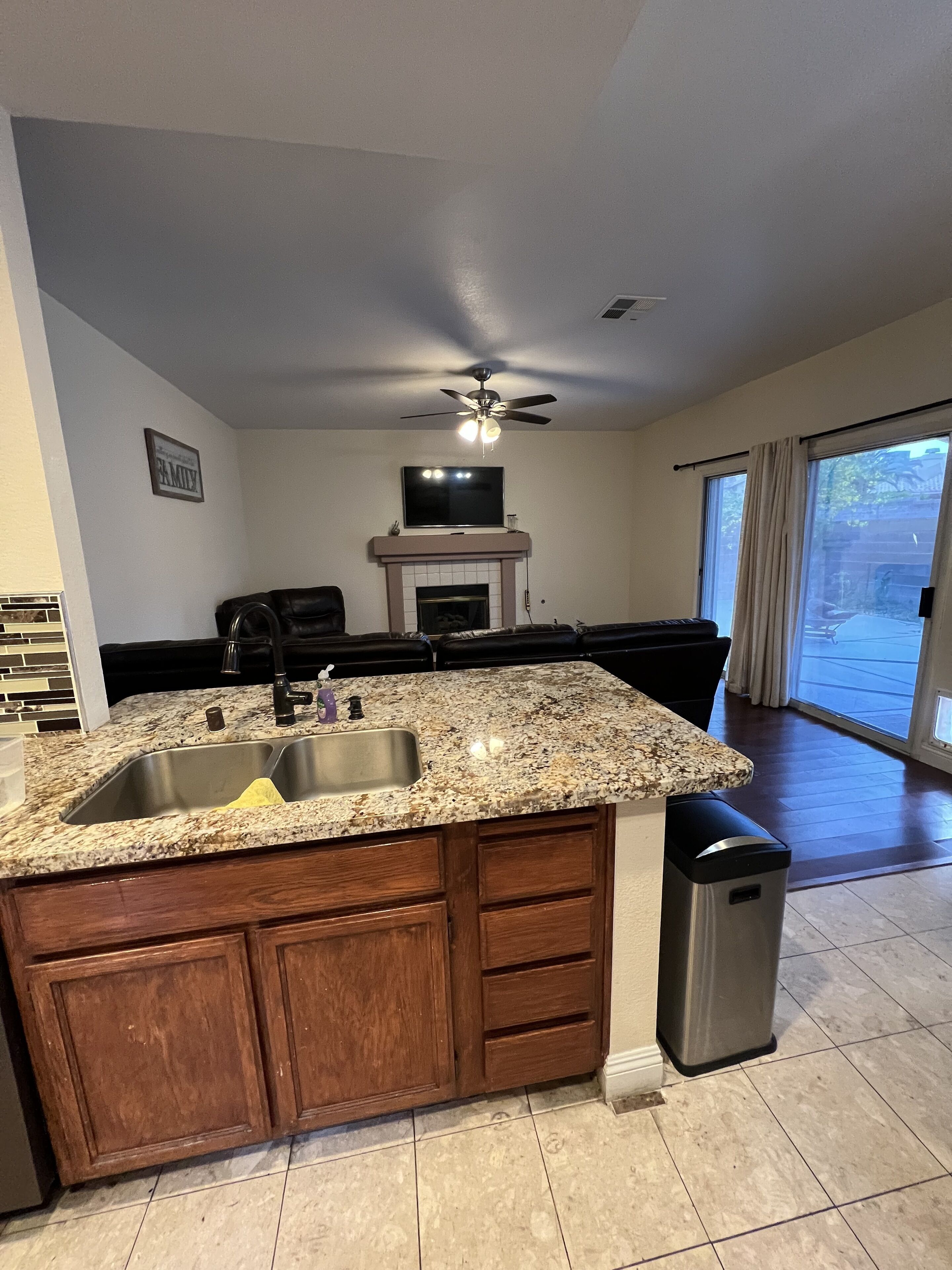 Spacious Home minutes from the Las Vegas Strip and McCarran Airport