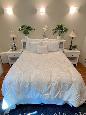 3 bedrooms, desk, iron/ironing board, free WiFi - Forest Home in quiet cul-de-sac (Eugene)