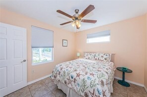 1 chambre, bureau, fer et planche à repasser, Wi-Fi gratuit