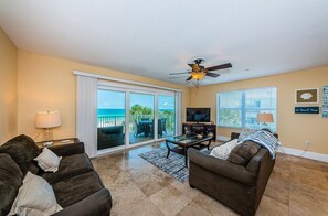 Unclassified image, 4 of 22, button