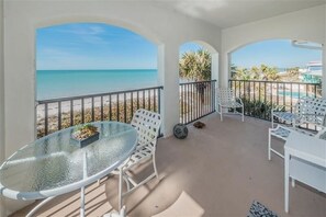 Unclassified image, 2 of 24, button - Tortuga De Mar-Gulf Front, Top Floor, Corner unit with Breathtaking Views (Belleair Beach)