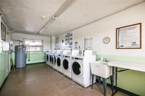 Imagen sin descripción, 5 de 25, botón