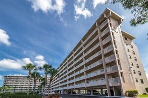 Billede uden beskrivelse, 2 af 28, knap