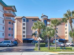 Unclassified image, 4 of 29, button - Family Favorite Location & Stunning Sunset views of the Gulf of Mexico ~  BP201 (Indian Shores)