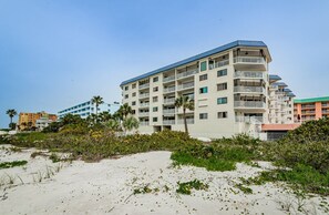 Exterior - Family Favorite Beach Escape & HDTV with 200 Channels!~    BP301 (Indian Shores)