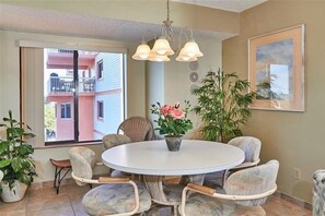 Dining - Family Favorite Beach Escape & HDTV with 200 Channels!~    BP301 (Indian Shores)