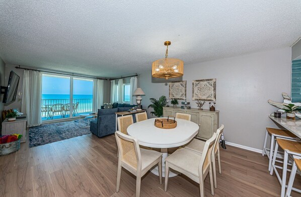 Unclassified image, 1 of 30, button