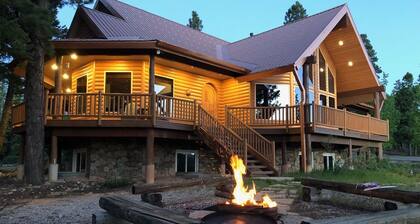 Cozy Retreat Near Brians Head and Deer Hollow Winter X-Country Ski/SnowShoe Area