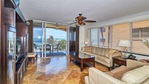 Unclassified image, 3 of 50, button