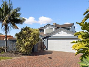 Exterior - Cambria Island - Couples Retreat (Halls Head)