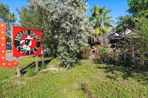 Unclassified image, 4 of 44, button - Amazing Location at the Ship Watch Yacht & Tennis Club 3 month rental~ SHIP1815 (Largo)