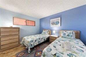 Unclassified image, 5 of 17, button