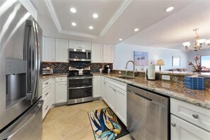 Unclassified image, 4 of 17, button