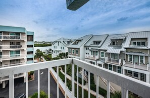 Luokittelematon kuva, 3 kautta 30, painike