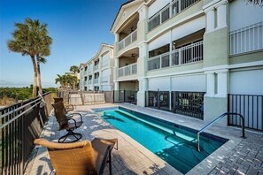 Imagen sin descripción, 4 de 31, botón