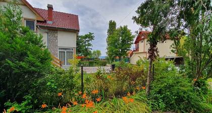 Holiday home in the immediate vicinity of the free beach
