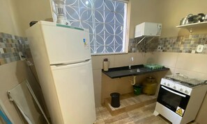 Geladeira, micro-ondas, liquidificador