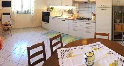 Quiet 3-bedroom apartment near Catania