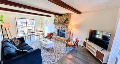 Large 4BR house w/ a Downstairs Bedroom! Fenced Yard+Dog friendly+WFH