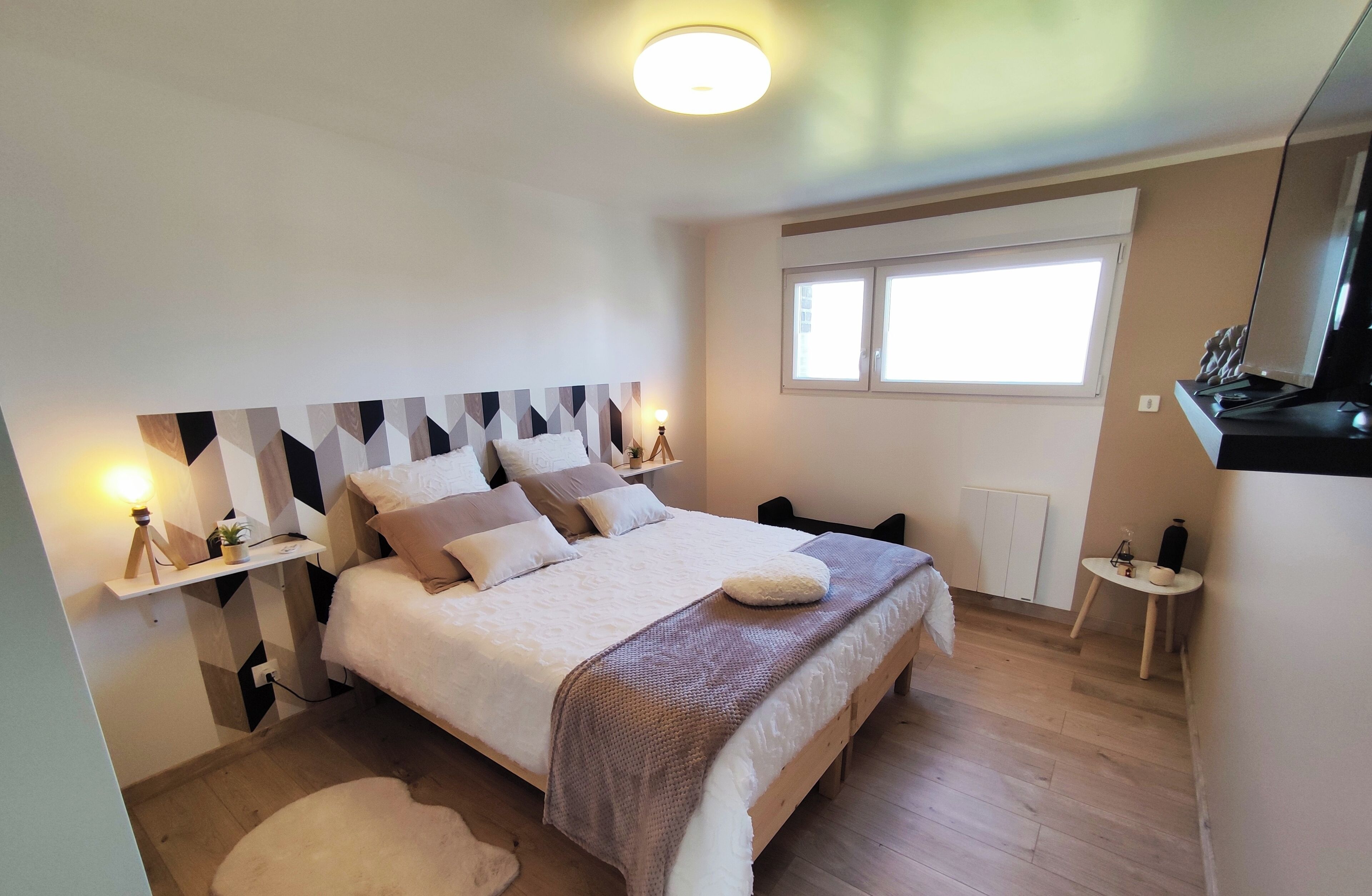 3 makuuhuonetta, silitysrauta/-lauta, vauvan matkasänky, ilmainen Wi-Fi