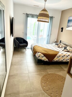 3 chambres, fer et planche à repasser, Wi-Fi gratuit, draps fournis