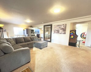 Smart TV, fireplace, video games