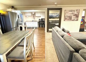 Smart-tv, eldstad och tv-spel