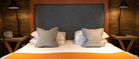 Superior dubbelrum | Egyptiska bomullslakan, sängtillbehör av högsta kvalitet och skrivbord