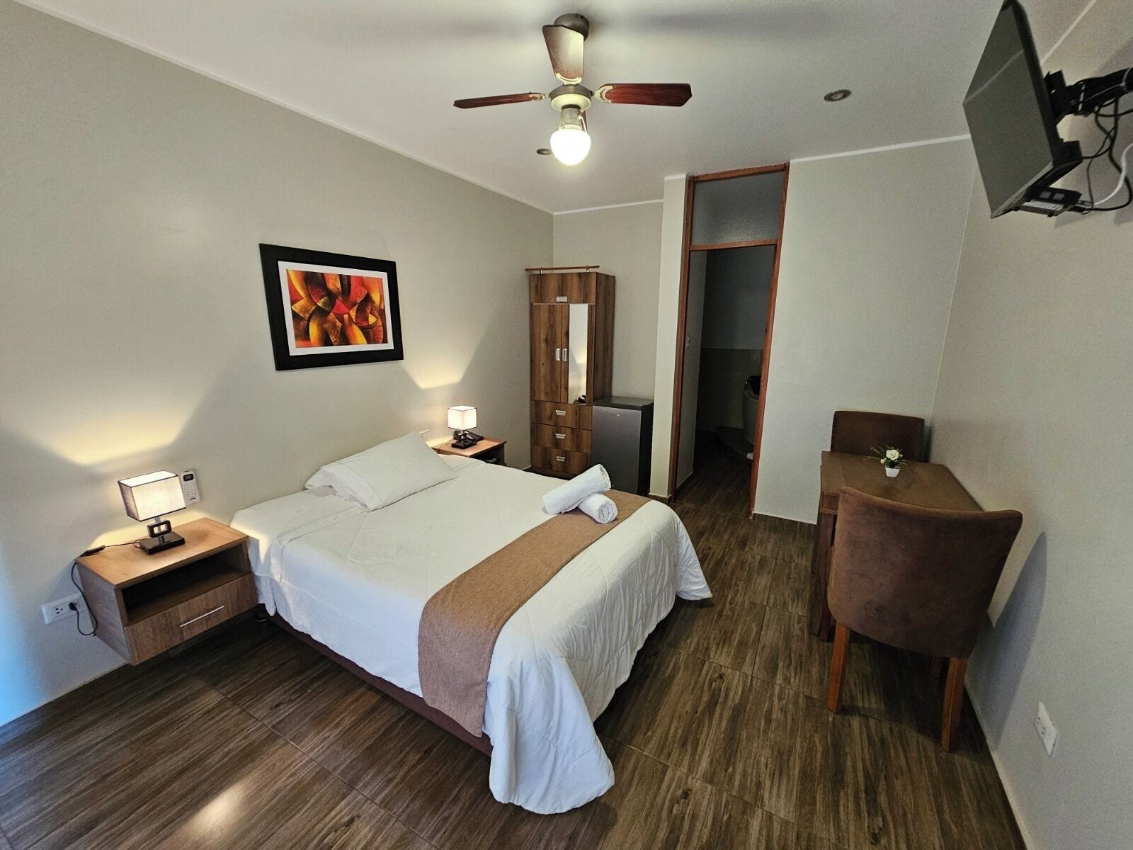 Basic-Zimmer | Kostenloses WLAN, Bettwäsche