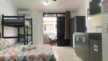 Family Double Room | Free WiFi, bed sheets