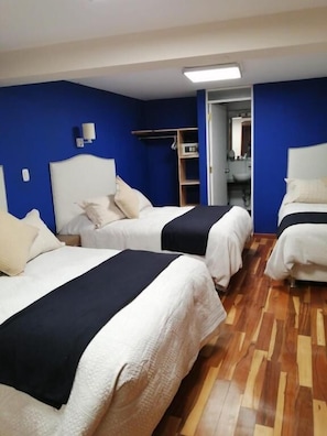 HABITACION TRIPLE | 6 bedrooms, premium bedding, down comforters, in-room safe