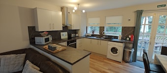 Ben Reoch Cottage - Loch Lomond & Arrochar Alps