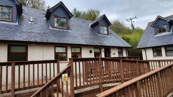 Luxury Cottage, Ensuite, Mountain View (Ben Reoch Cottage) | Exterior