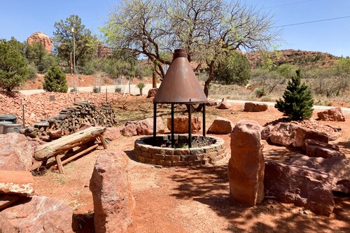 Custom luxury home with Cathedral Rock views, outdoor living, hot tub, & firepit