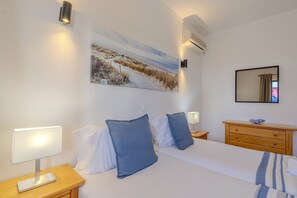 1 bedroom, iron/ironing board, free WiFi